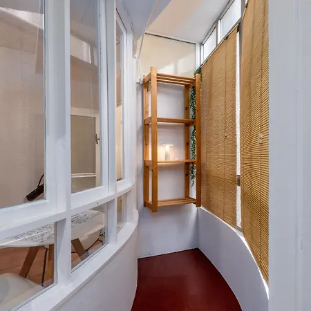 Opo Bolhao Flats By Destiny