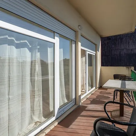 Opo Bolhao Flats By Destiny *