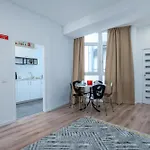 Opo Bolhao Flats By Destiny Apartment