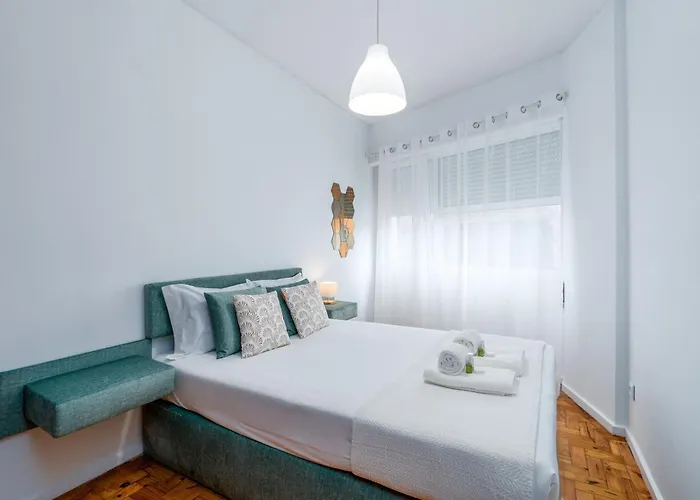 Opo Bolhao Flats By Destiny